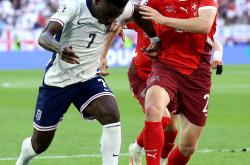 开云体育下载-狼队客场大胜，继续向欧冠资格冲刺