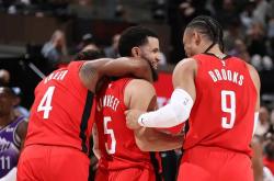 开云体育登录-鹈鹕力克火箭，恩比德关键制胜