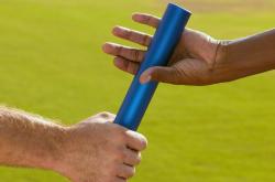 开云体育直播-勇士斩落雷霆，欧文持续制造杀伤，现代篮球的双重变奏