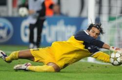 开云在线直播-快船击败活塞背后，戈贝尔如何从背景板蜕变为关键先生