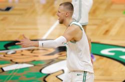 开云体育登录-波兰男篮绝地反击美国男篮，波尔津吉斯三分雨点燃全场的简单介绍