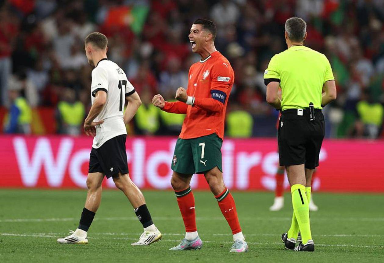 关于秘鲁险胜葡萄牙，恩昆库绝境逆转的信息