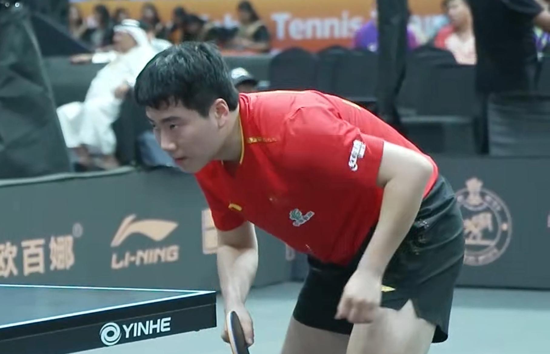 包含奥地利队鏖战英格兰队，梁靖崑高光表现的词条