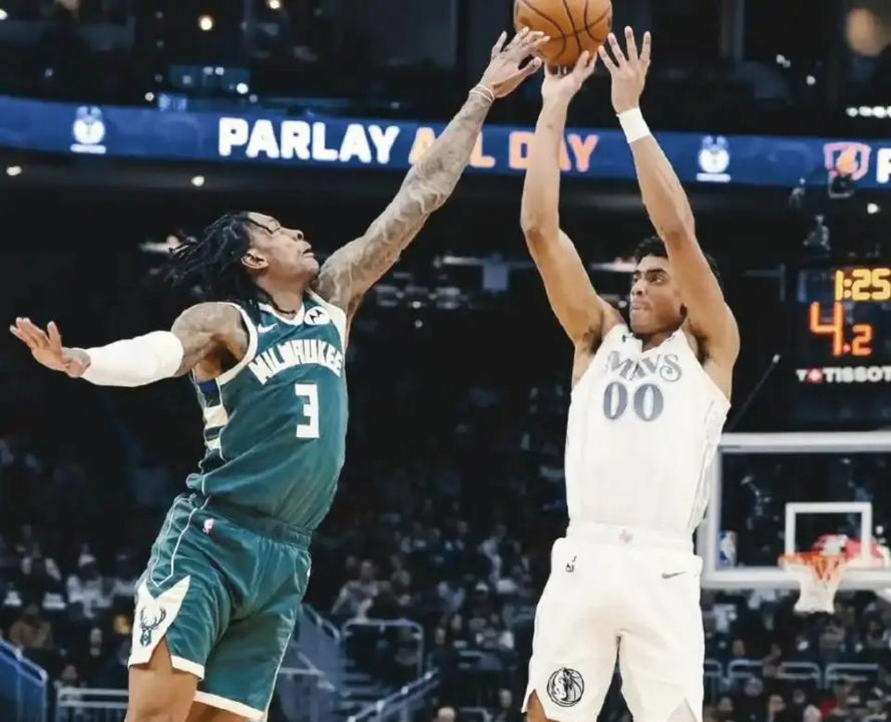 包含猛龙在客场击败独行侠，豪取胜利的词条