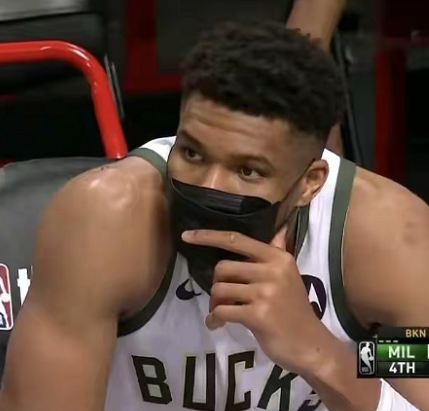 关于爵士总决赛未赢球,投射命中率低差点失利的信息 关于爵士总决赛未赢球,投射命中率低差点失利的信息