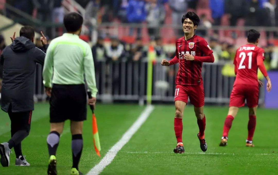 上港锋线轮番破门,攻击手段全面的简单介绍 上港锋线轮番破门,攻击手段全面的简单介绍