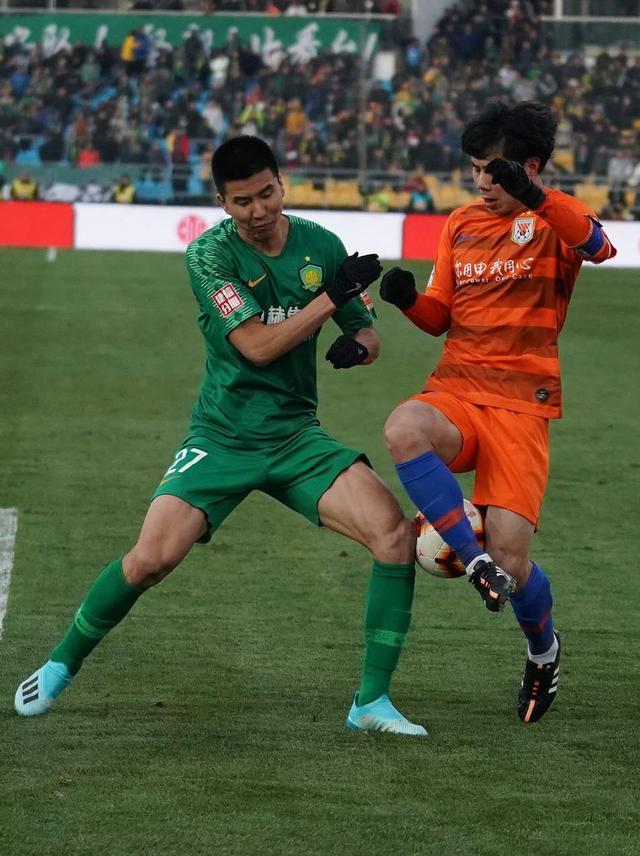 包含富力主场大胜鲁能，豪取保级关键的词条