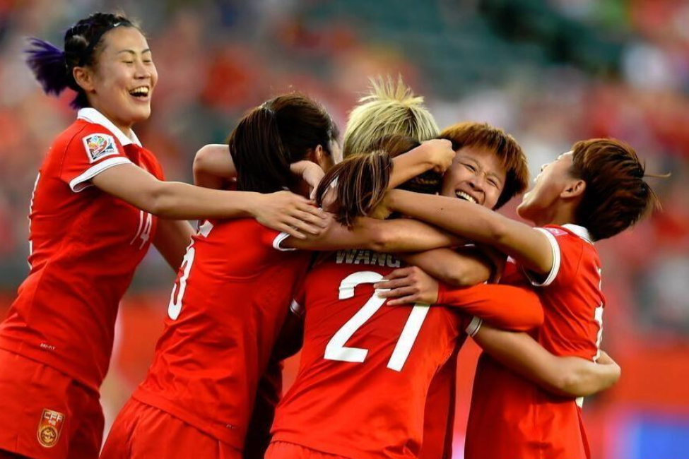 关于球迷期待女足将士取得好成绩,国家队备战中的信息 关于球迷期待女足将士取得好成绩,国家队备战中的信息