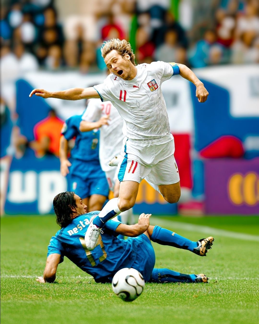 包含几内亚队球员赴欧洲参加比赛的词条 包含几内亚队球员赴欧洲参加比赛的词条