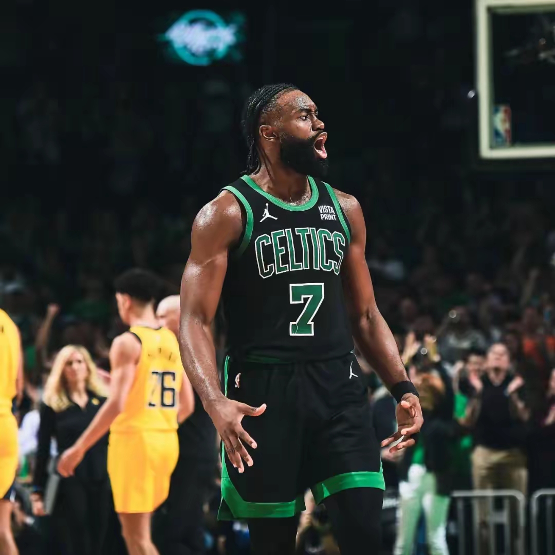 凯尔特人横扫马刺，布拉德利统治全场的简单介绍