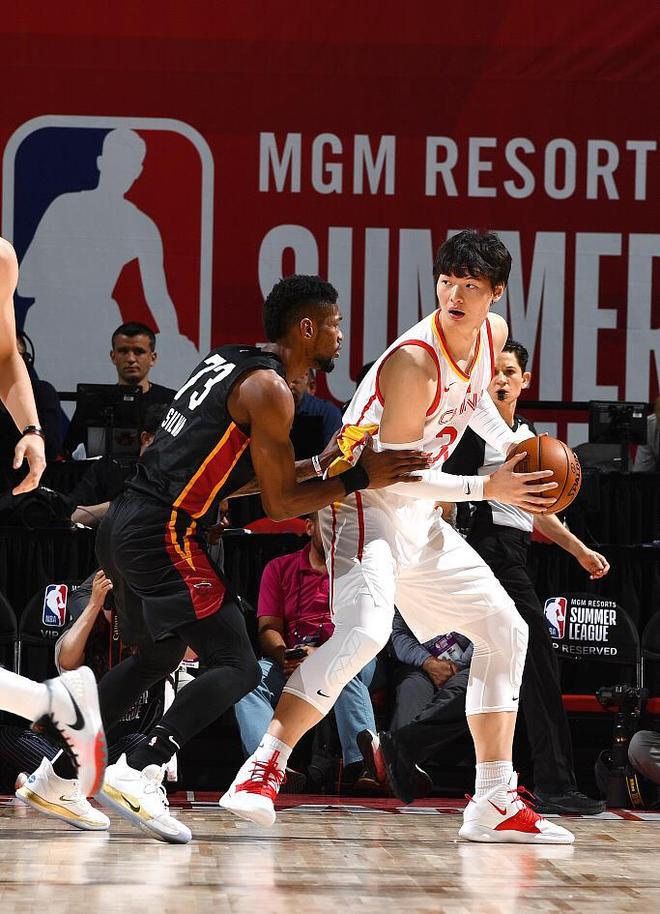 包含摩洛哥鏖战瓦伦西亚，罗本一己之力扛起全队的词条