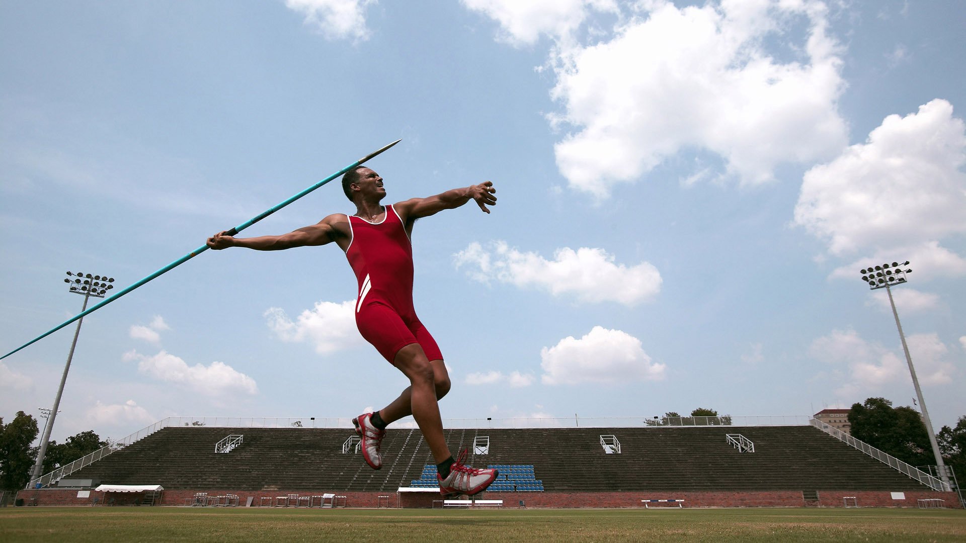 当东方铁壁遭遇美式重炮，班凯罗的硬仗之王加冕礼