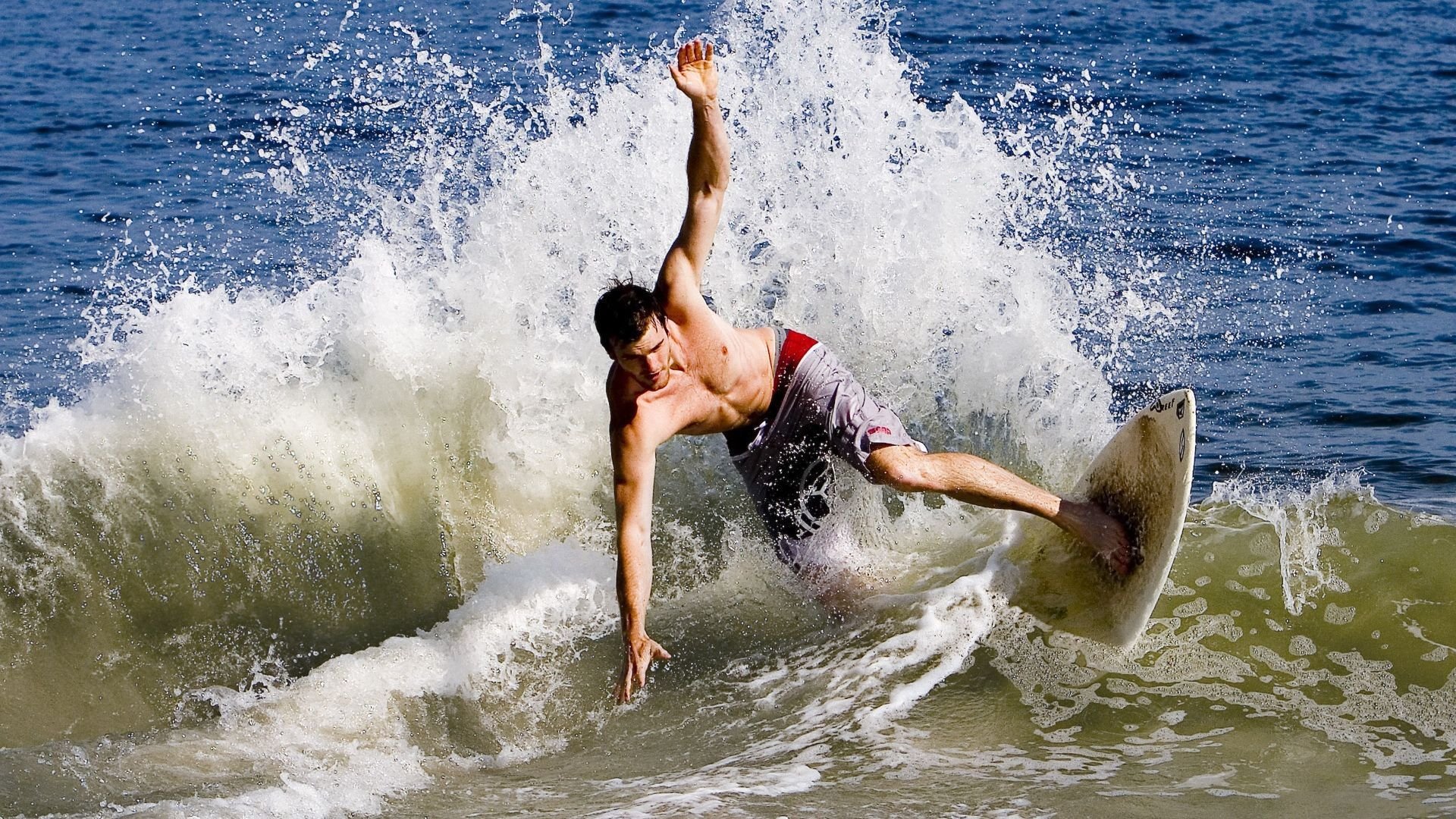 教科书级的守护神，门迪如何用完美表现定义现代门将艺术